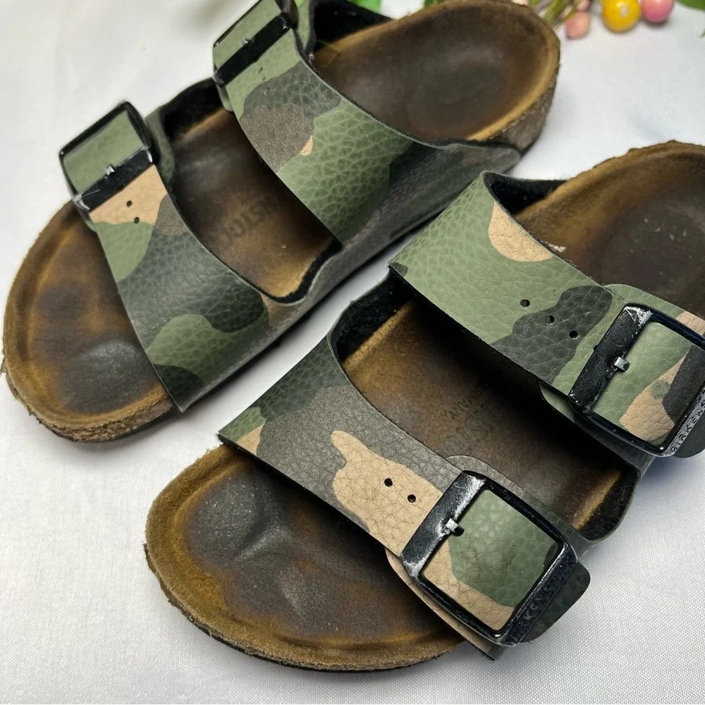 Birkenstock Arizona Little Kids Size 10 Camouflage Sandals Adjustable Straps